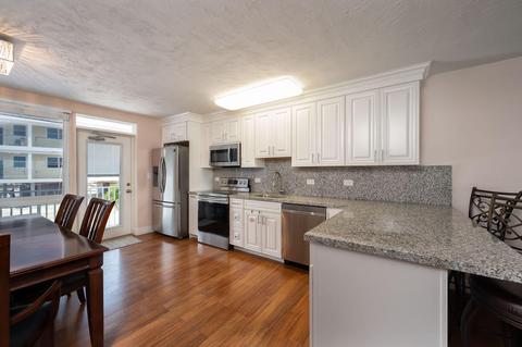 581 E Ocean Dr #14, Key Colony Beach, FL 33051 photo 6