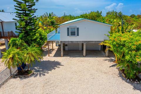 31454 Avenue E, Big Pine Key, FL 33043 photo 2