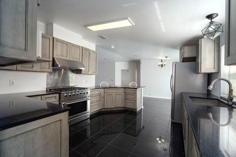 31454 Avenue E, Big Pine Key, FL 33043 photo 3