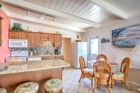 241 9th St #KEY colony, Key Colony Beach, FL 33051 photo 11