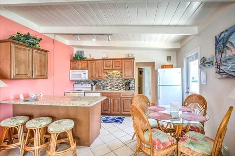 241 9th St #KEY colony, Key Colony Beach, FL 33051 photo 4