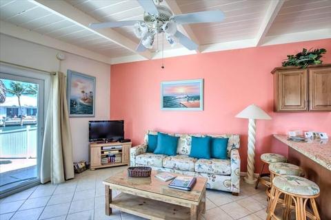 241 9th St #KEY colony, Key Colony Beach, FL 33051 photo 16