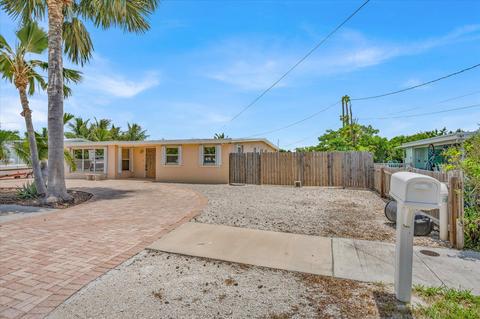 7984 Tuna Dr, Marathon, FL 33050 photo 2