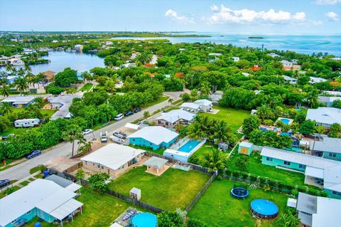7984 Tuna Dr, Marathon, FL 33050 photo 3