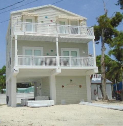 20 Swallow Rd, Key Largo, FL 33037 photo 1