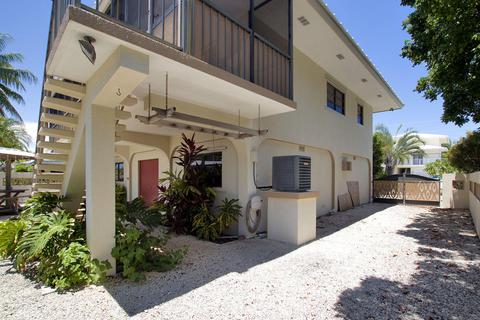 2663 Yellowtail Ave, Marathon, FL 33050 photo 19