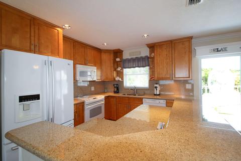 40 High Point Rd #E201, Plantation Key, FL 33070 photo 9