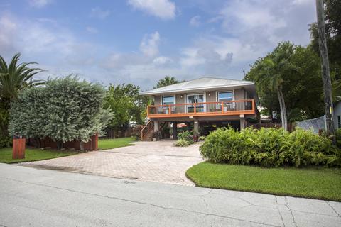 8 Cactus Dr, Key West, FL 33040 photo 2