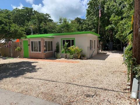 90 Oleander Dr, Key Largo, FL 33037 photo 1