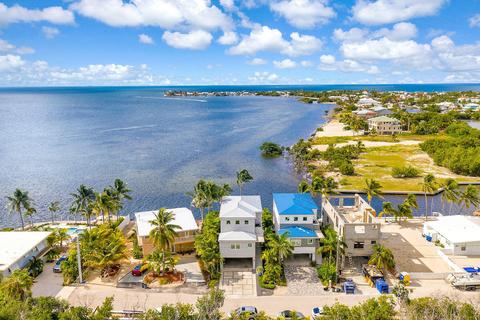 1 Man O War Dr, Marathon, FL 33050 photo 3