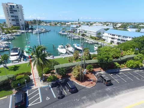 97 Coco Plum Dr #B-25, Marathon, FL 33050 photo 2
