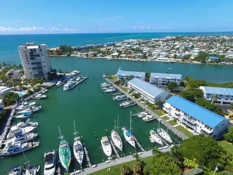 97 Coco Plum Dr #B-25, Marathon, FL 33050 photo 4