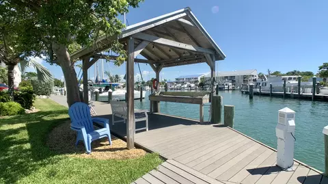 97 Coco Plum Dr #B-25, Marathon, FL 33050 photo 10