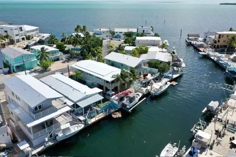 266 Burgundy Dr, Tavernier, FL 33070