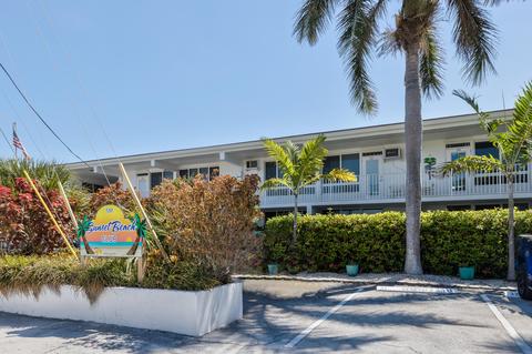 581 E Ocean Dr #32, Key Colony Beach, FL 33051 photo 33