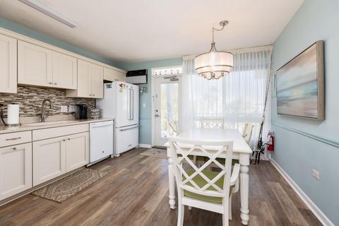 581 E Ocean Dr #32, Key Colony Beach, FL 33051 photo 18