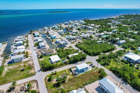 31380 Ave G, Big Pine Key, FL 33043