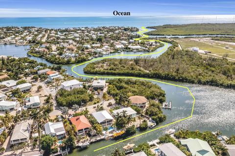 981 Ocotillo Ln, Marathon, FL 33050 photo 2