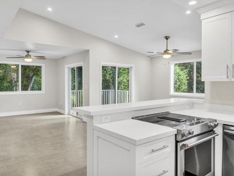 241 Lignumvitae Dr, Key Largo, FL 33037 photo 9