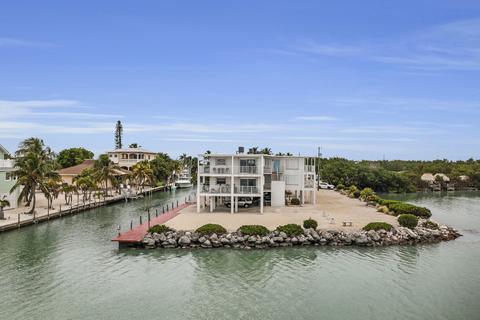 999 98th St #2, Marathon, FL 33050