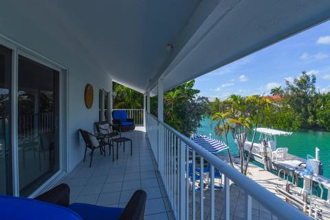 334 E Seaview Dr, Duck Key, FL 33050 photo 35