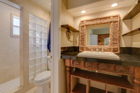 334 E Seaview Dr, Duck Key, FL 33050 photo 21