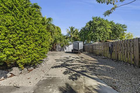 1432 Harbor Dr, Marathon, FL 33050 photo 7