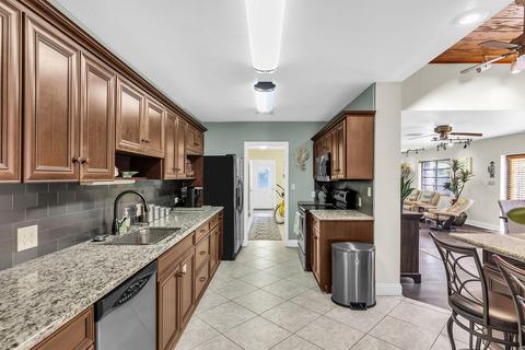 1432 Harbor Dr, Marathon, FL 33050 photo 13