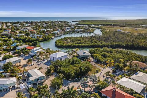 982 Ocotillo Ln, Marathon, FL 33050 photo 1