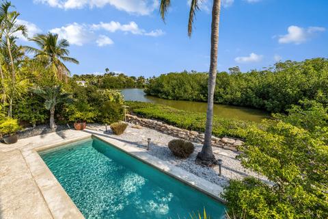 1547 5th St, Key West, FL 33040 photo 2