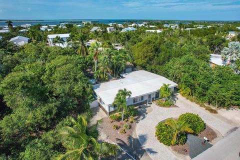 3828 Gillott Rd, Big Pine Key, FL 33043