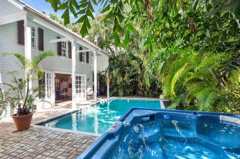 1009 Windsor Ln, Key West, FL 33040 photo 2