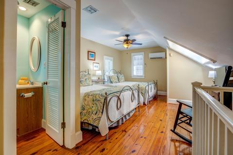 1009 Windsor Ln, Key West, FL 33040 photo 35