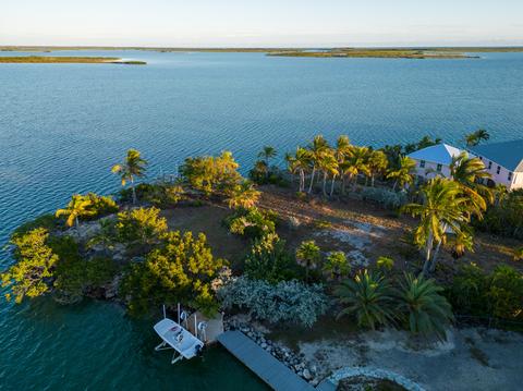 15 Boulder Dr, Saddle Bunch, FL 33040 photo 2
