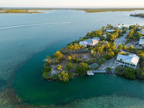 15 Boulder Dr, Saddle Bunch, FL 33040 photo 1