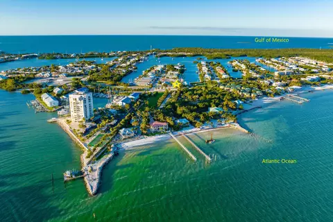 100 Coco Plum Dr, Marathon, FL 33050 photo 4