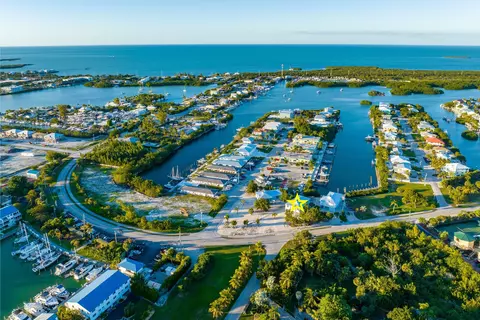 100 Coco Plum Dr, Marathon, FL 33050 photo 3