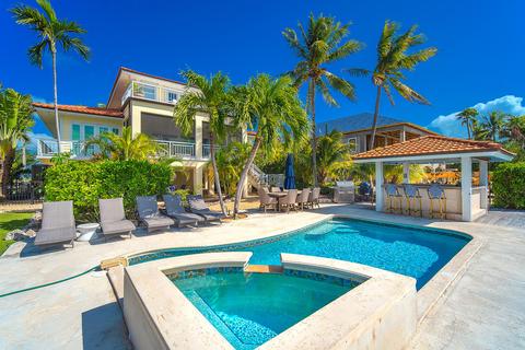 4 Cannon Royal Dr, Key West, FL 33040