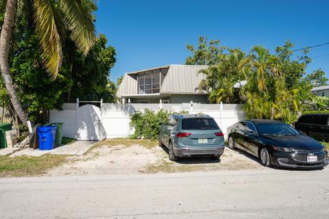 3325 Eagle Ave, Key West, FL 33040 photo 2