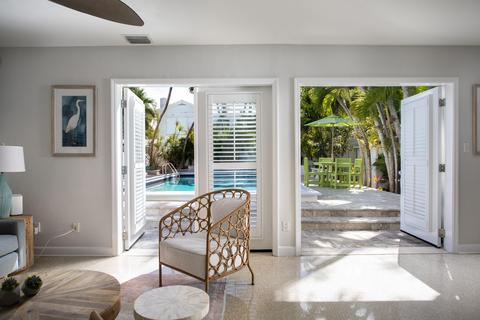 1008 South St, Key West, FL 33040