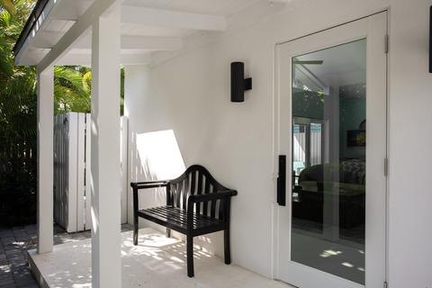 1215 Duncan St, Key West, FL 33040 photo 2