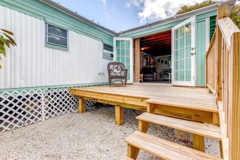 31149 Avenue E, Big Pine Key, FL 33043 photo 4