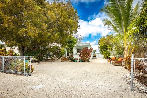 31149 Avenue E, Big Pine Key, FL 33043 photo 2