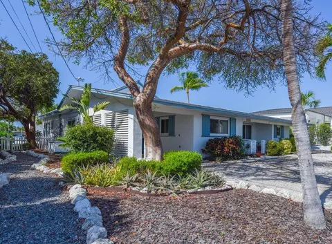 25 Allamanda Ter, Key West, FL 33040