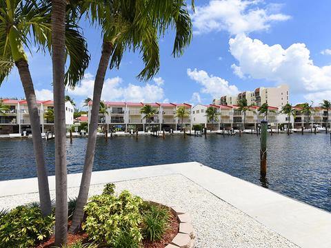 88540 Overseas Hwy #404, Tavernier, FL 33070