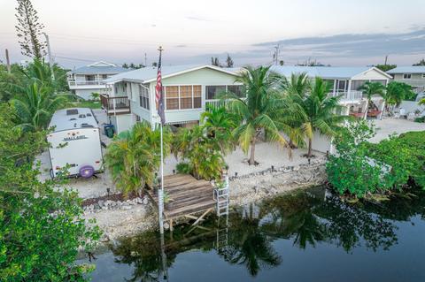 52 Lobstertail Rd, Big Pine Key, FL 33043 photo 2