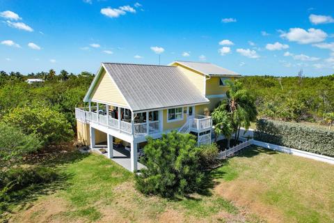 30590 14th St, Big Pine Key, FL 33043