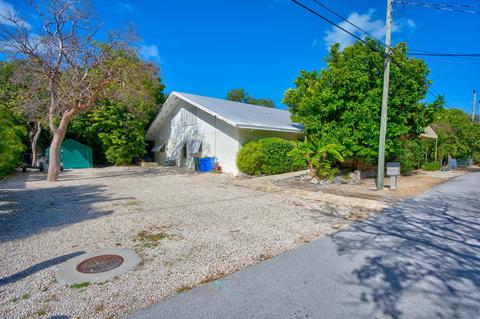 144 S Hammock Rd, Islamorada, FL 33036