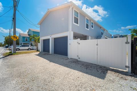 10 Riviera Dr, Key West, FL 33040