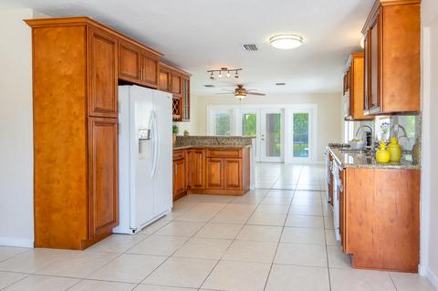 29556 Flying Cloud Ave, Big Pine Key, FL 33043 photo 10